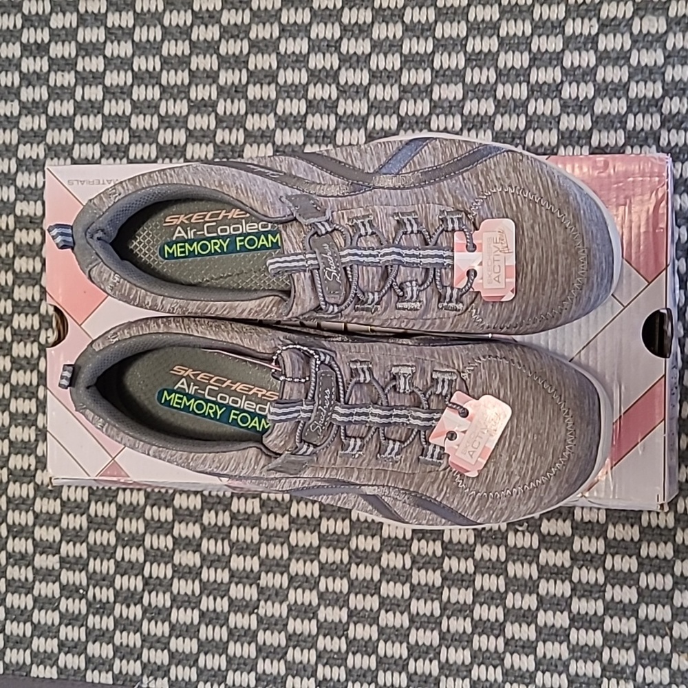 Skechers Active Avenue Sneakers